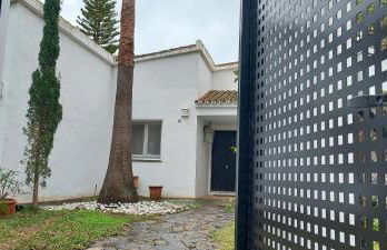 Villa Familiar con Piscina - Foto 16