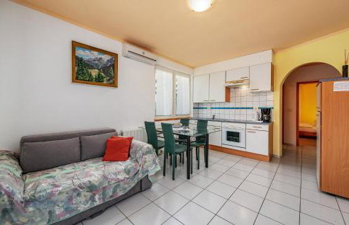 Beautiful Apartment In Umag With Wifi - Foto 4