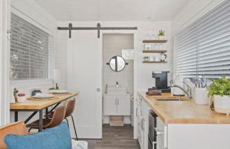 New Oak Grove-Container Retreat - Photo 17