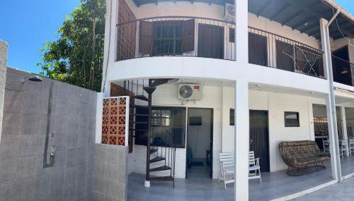 Apartamento 3 quartos à 50 metros do mar da Cachoeira Norte da Ilha - Foto 4