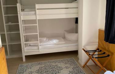 C4S COME4STAY - Alpenblick Watzmann-Kehlstein - TOP Lage im Berchtesgadener Land I bis zu 10 Personen I große Terrasse mit Blick auf die Berge I Smart TV I Billiard I WLAN I kostenloser Parkplatz - Foto 26