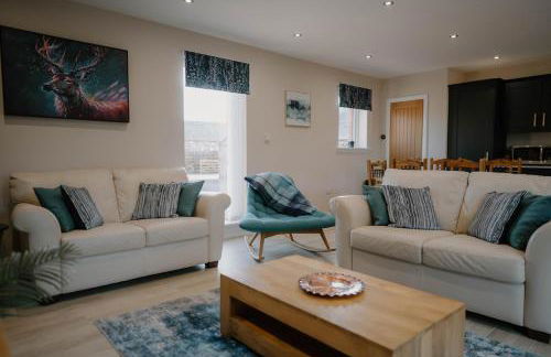 Cosy wee cottage -modern, open plan, parking, EV - Foto 8