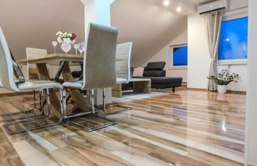 Apartman Lara - Photo 9