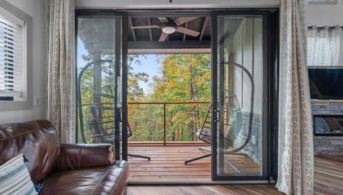 The Evergreen Treehouse with Winter Views - Foto 3