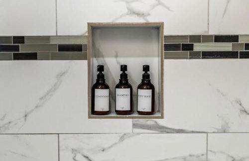 Modern Executive 1BR King Bed - Walk to West 7th - Foto 16