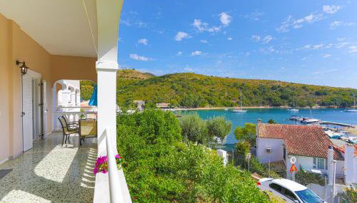 Irena Saint Stephanos - Foto 5