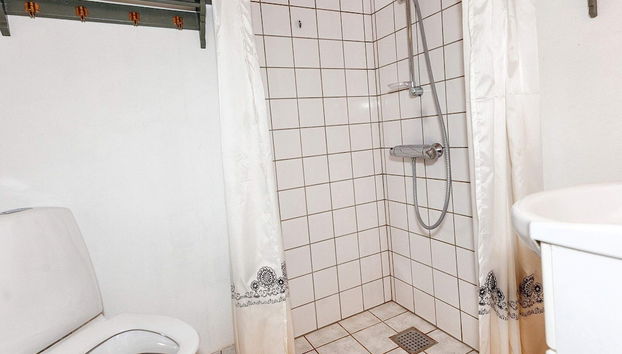 4 Person Holiday Home in Laeso - Foto 5, Baño
