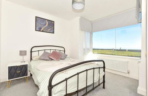 Sea View Beachfront House Sleeps 8 - Foto 8