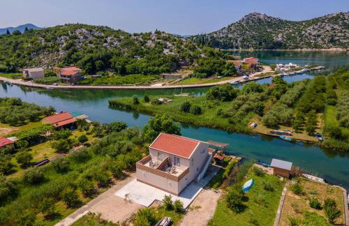 Apartmani Mostina near river - Photo 3