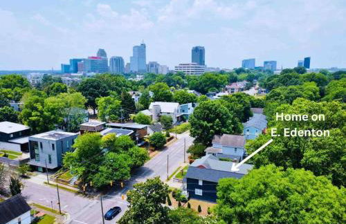 GATHERING HOUSE IN HISTORIC OAKWOOD - Foto 36