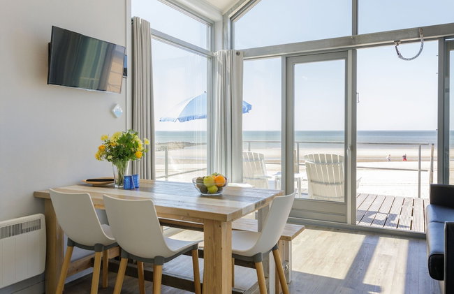 Beach House in Julianadorp With Sea Views - Foto 1
