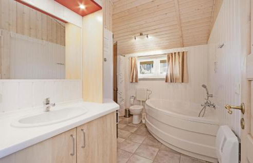 2 Bedroom Nice Home In Rechlin - Photo 12