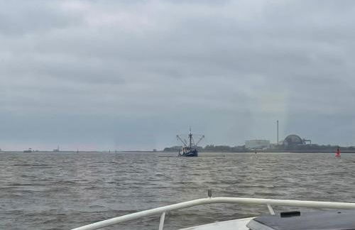 Süsses Motorboot - Bremen Überseestadt - Foto 37