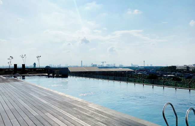 Spacious And Homey Studio At Cleon Park Apartment - Photo 13