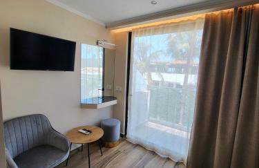 Paradise Hotel & Bar - Photo 4