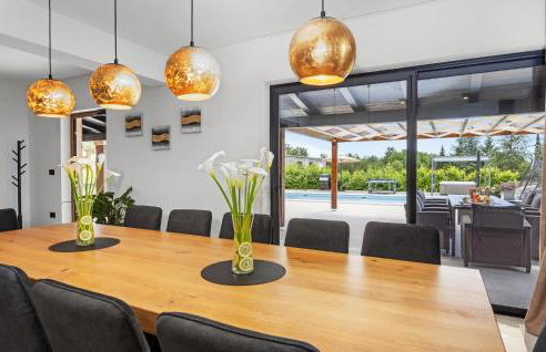 4 Bedroom Lovely Home In Labin - Photo 24