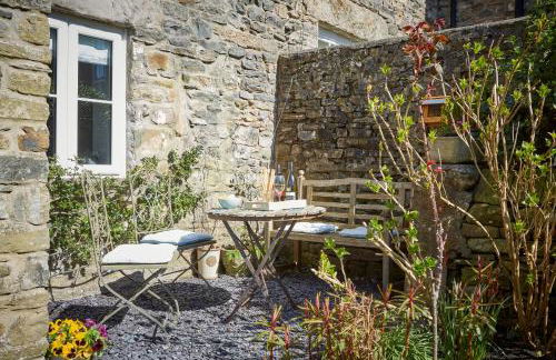 Chapel Cottage Set in a private courtyard in central location with 2 parking spaces - Foto 35