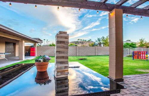 Group Getaway with Pool and Putting Green in Glendale - Foto 37