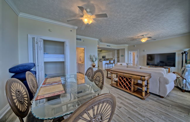 Marvelous Condo with Beachside Pool and Free Poolside WiFi - Unit 0902 by RedAwning - Foto 21