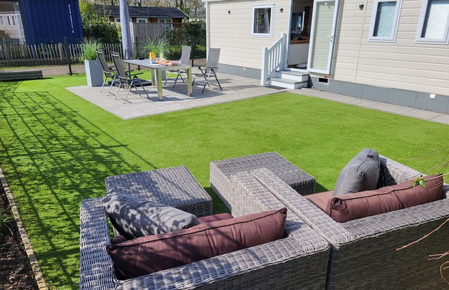 Relaxing Holiday Chalet by the Water in Grou - Foto 30