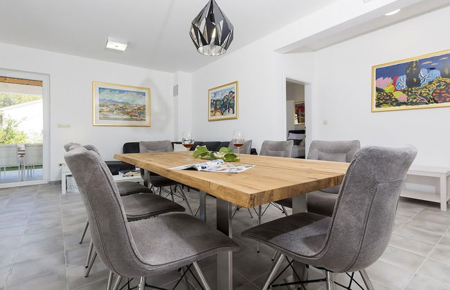 Villa on Brac Island Near Beach & Pool - Foto 25