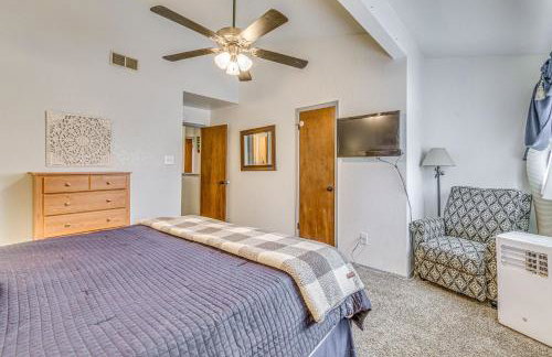 Hike, Golf & Explore: Ruidoso Retreat w/ Deck! - Foto 17
