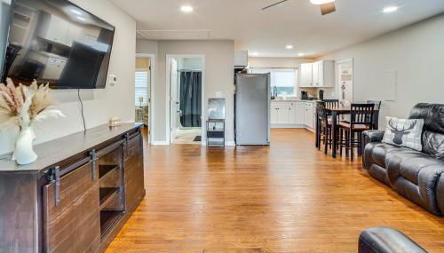 Home 14 Mi to Highpoint Health with Fenced Yard! - Foto 4