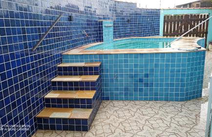 Casa com piscina , churrasqueira, Wi-Fi, em rua de Areia à 1km da praia, bairro sussegado, proíbido uso de som extremamente alto ideal para descansar - Foto 6