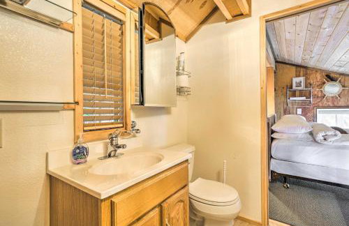 Serene Seldovia Cabin - Foto 9