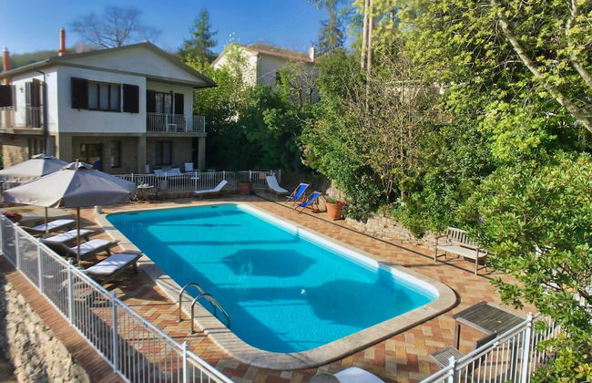 Hillside Pool & Spa Retreat - Foto 1