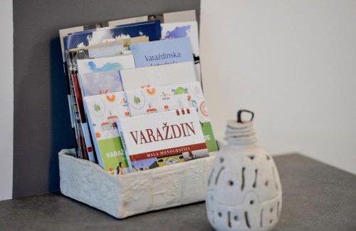 Odisea Hill House - Modern Holiday Home with swimming pool, sauna, jacuzzi, WiFi and 2 bedrooms, near Varazdin - Foto 12