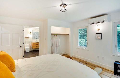 Fully Remodeled Saugerties Retreat on 7 Acres! - Foto 17