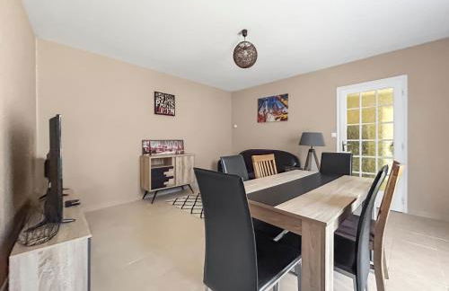 Maison Au Calme à 5min du Futuroscope - Foto 7