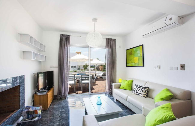 Villa Indigo Paphos - Foto 1