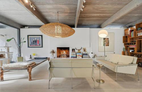 2 Level Hollywood Hills Home with First Floor Pool and Garden by Colby and Conrad - Foto 28