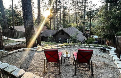 The Nest Serene Sanctuary w Hot Tub Fireplace Grill Hammock Outdoor Fire Feature Fully Fenced Yard AC Pets Ok - Foto 42