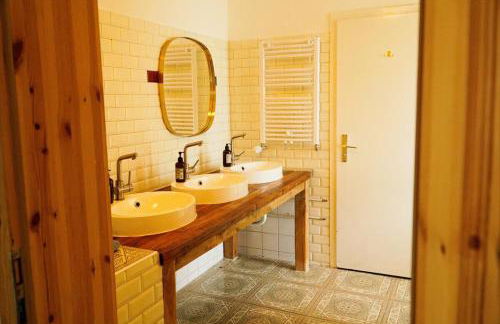 Villa Sophienschlösschen nahe Berlin - Exklusive Zeit zwischen 5 Seen mit großer Küche, gratis Sauna & 3500qm Garten - Foto 12