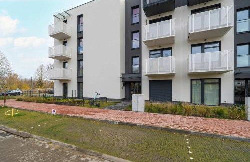 Prestigious Apartment with Terrace and Parking Close to the Airport Poznań by Renters Prestige - Foto 21