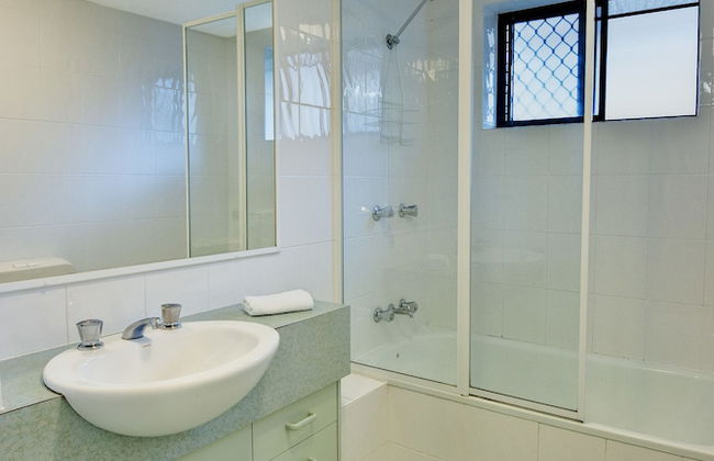 Spring Hill Gardens Apartments - Photo 18