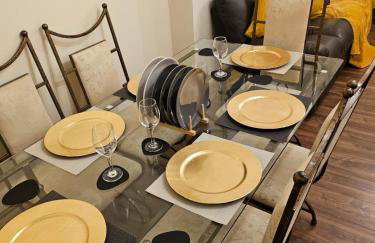 Spacious 6 bedroom House in Dudley with optional Nursery-Drive and Garage-Families and Contractors Welcome - Foto 48