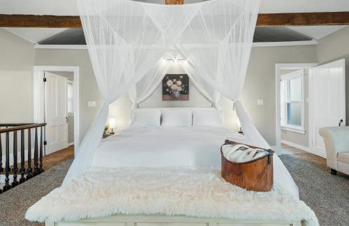 Luxurious 1875 centrally located Canton Akron home, expansive primary & sunset view - Foto 26