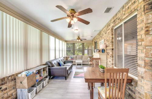 Heated Pool and 4-in-1 Grill Spring Hill Haven! - Foto 3