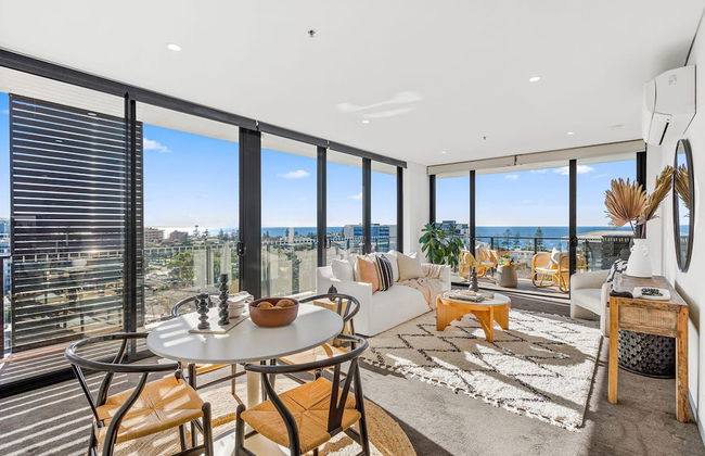 Wollongong CBD Ocean View Apartment - Photo 6