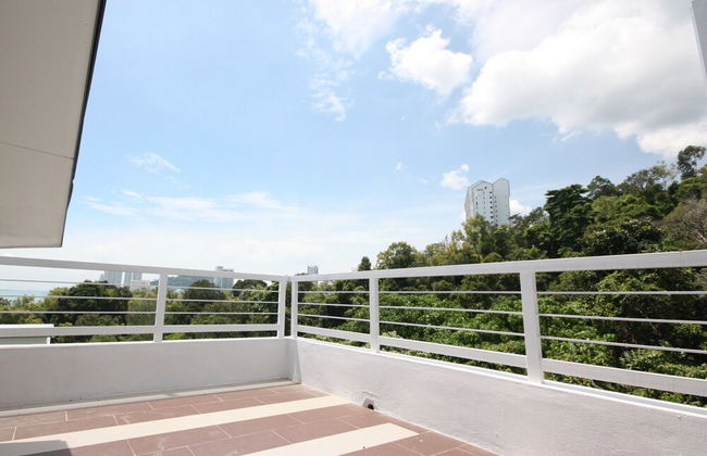 New Corner Shamrock Beach Villas Seaview - Photo 53