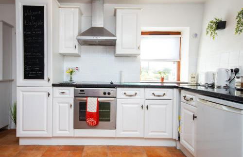 1 Bed in New Moat 77692 - Photo 7