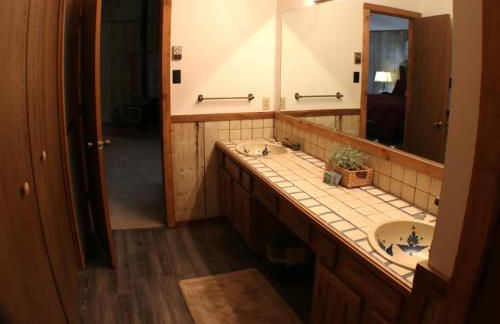 River Garden - Washer - Dryer - Fireplace - Satellite - WiFi - Near the River - Foto 27