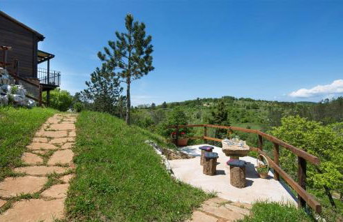 Pet Friendly Home In Trviz With Wifi - Photo 16