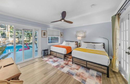 Stunning Gem Home w Heated Salt Pool & Game Room - Foto 52