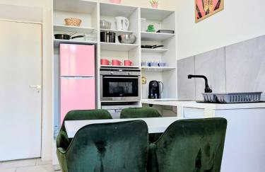 Villa Oasis - Love Room avec Spa Privatif, Massages & Autres Appartements Standards à thèmes sans spa - Foto 24