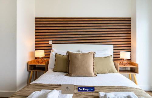 2BR Flat By Paul & Malin Properties Short Lets & Serviced Accommodation Salford - Foto 26